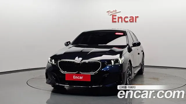 BMW 5 серии 2025 thumb 8