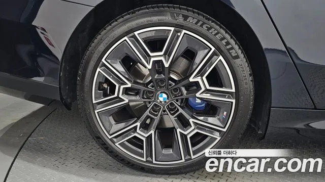 BMW 5 серии 2025 thumb 12