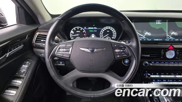 Genesis G90 2018 thumb 2