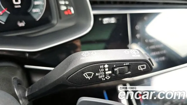 Audi Q7 2023 thumb 6