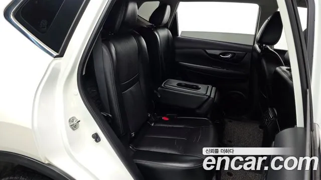 Nissan X-Trail 2018 thumb 12