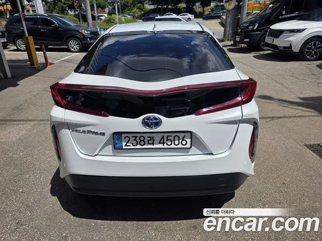 Toyota Prius Prime 2022 thumb 11