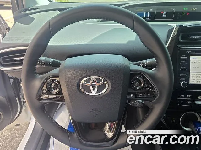 Toyota Prius Prime 2022 thumb 12