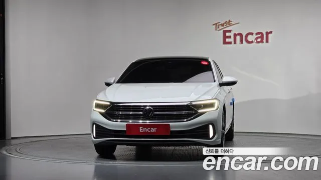 Volkswagen Jetta 2023 thumb 8