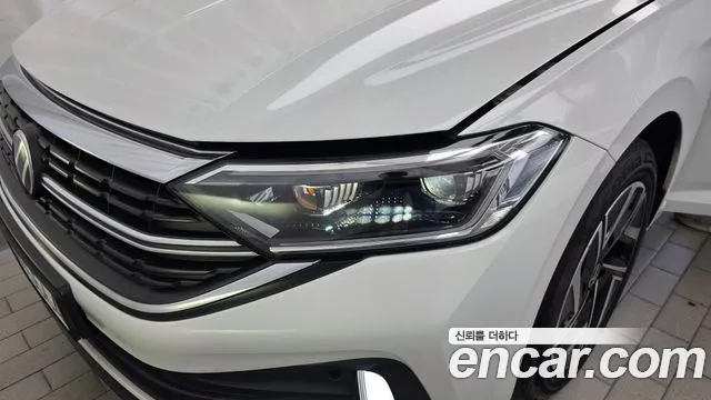 Volkswagen Jetta 2023 thumb 10