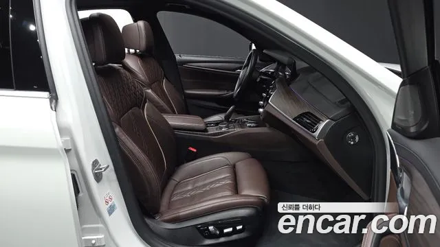 BMW 5 серии 2020 thumb 7