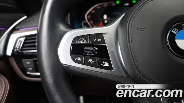 BMW 5 серии 2020 thumb 3