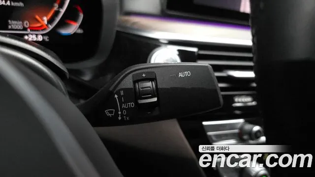 BMW 5 серии 2020 thumb 6