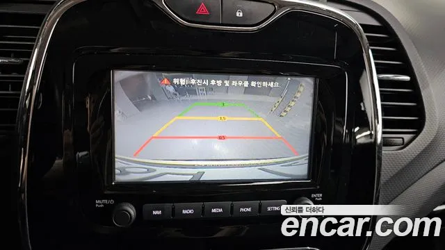 Renault QM3 2015 thumb 2