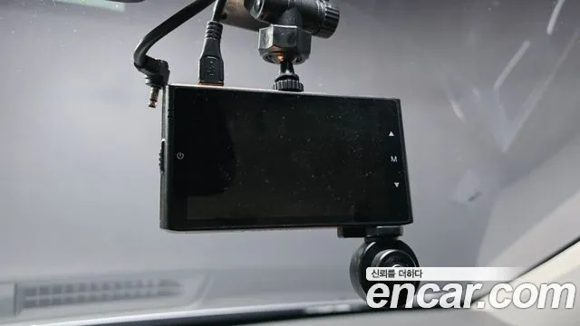 Hyundai Genesis 2016 thumb 10