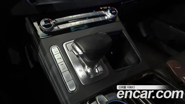 Genesis G90 2019 thumb 3
