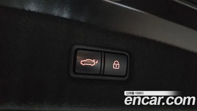 Genesis G90 2019 thumb 6