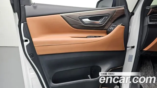 Toyota Alphard 2025 thumb 2