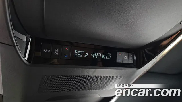 Toyota Alphard 2025 thumb 8