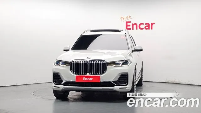 BMW X7 2021 thumb 6