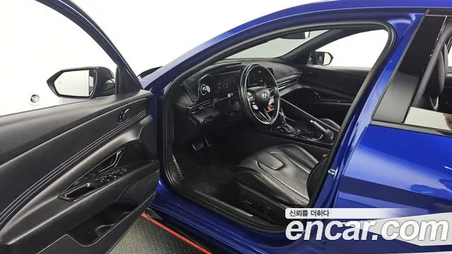 Hyundai Elantra 2022 thumb 7
