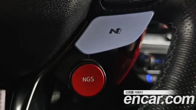 Hyundai Elantra 2022 thumb 2