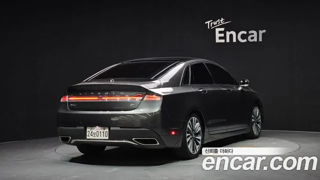Lincoln MKZ 2017 thumb 2