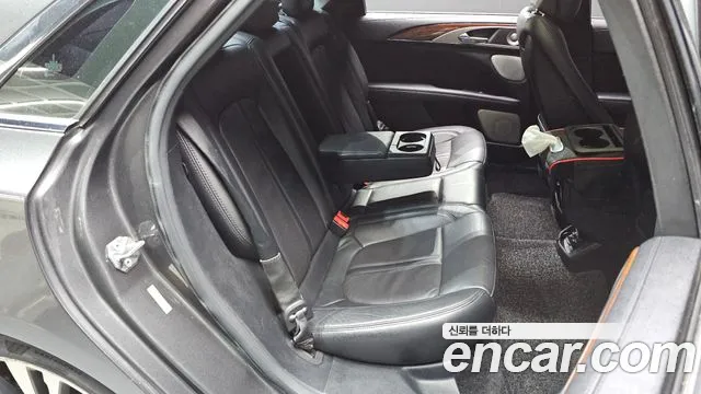 Lincoln MKZ 2017 thumb 8
