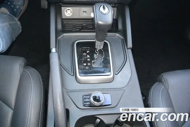 KGM Rexton 2019 thumb 2