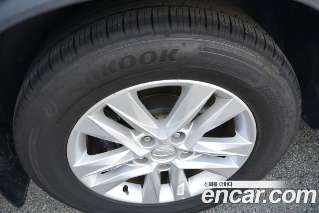 KGM Rexton 2019 thumb 10