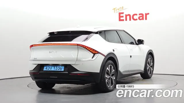 Kia EV6 2021 thumb 5