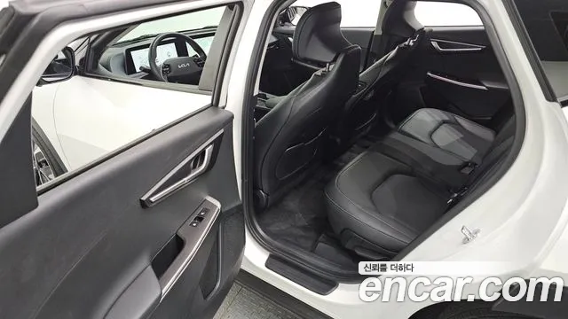 Kia EV6 2021 thumb 12