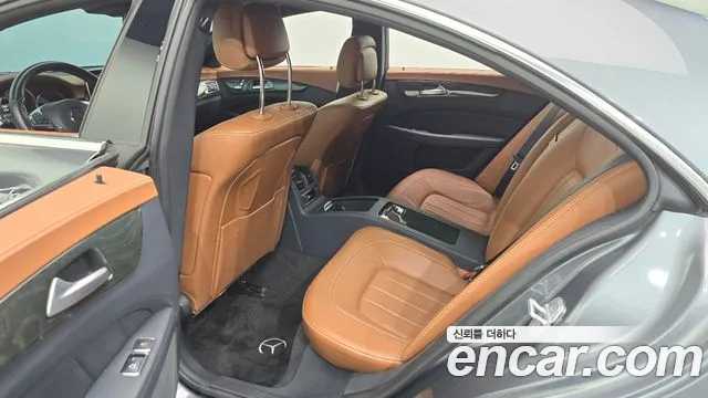 Mercedes-Benz CLS 2017 thumb 10