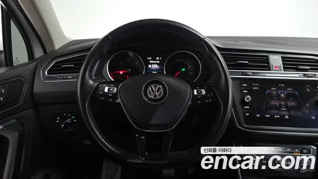 Volkswagen Tiguan 2018 thumb 5
