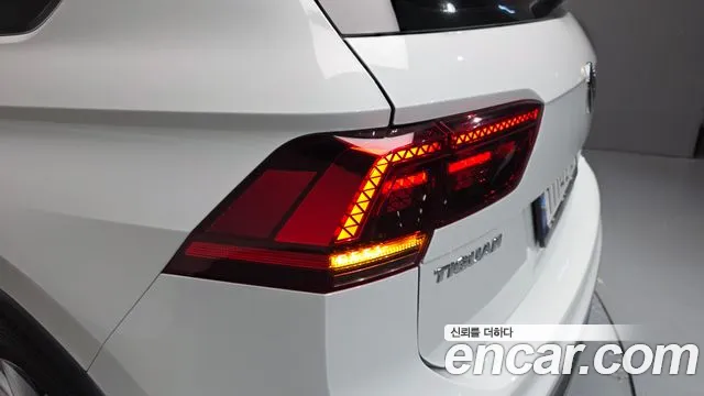 Volkswagen Tiguan 2018 thumb 7