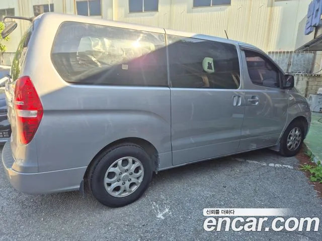 Hyundai Staria 2013 thumb 3