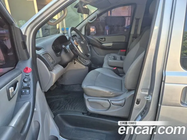 Hyundai Staria 2013 thumb 6