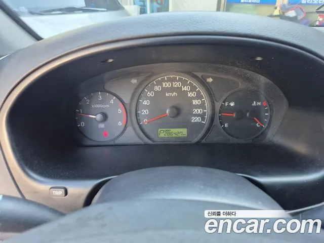 Hyundai Staria 2013 thumb 8