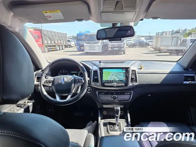 KGM Rexton 2019 thumb 12