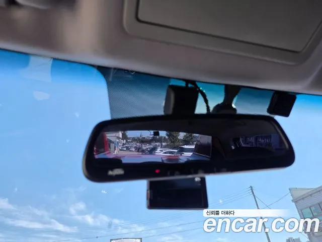 KGM Rexton 2019 thumb 6