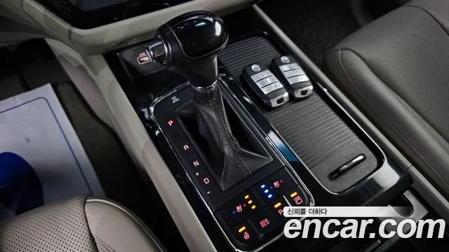 Kia Carnival 2015 thumb 4
