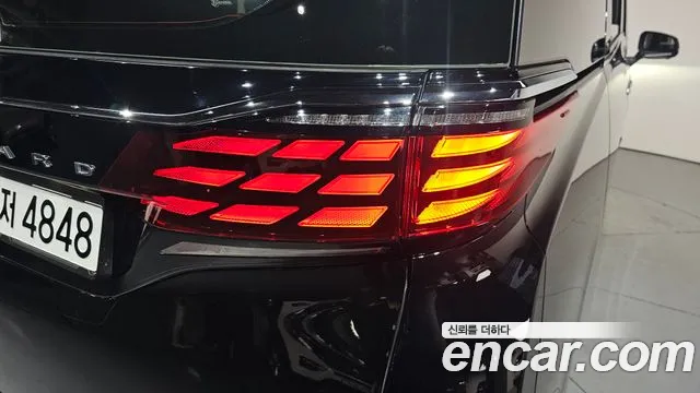 Toyota Alphard 2025 thumb 9