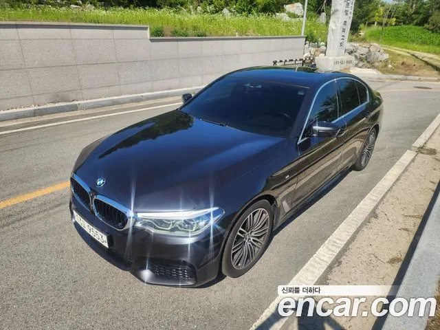 BMW 5 серии 2018 thumb 2