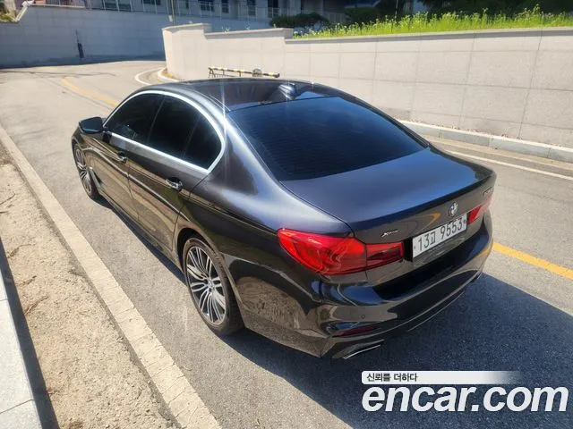 BMW 5 серии 2018 thumb 3