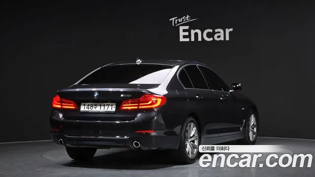 BMW 5 серии 2018 thumb 2