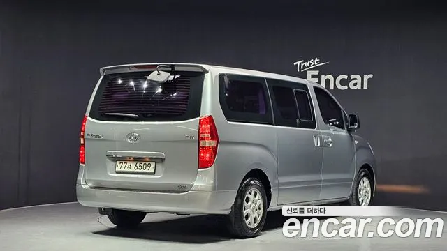 Hyundai Staria 2011 thumb 12