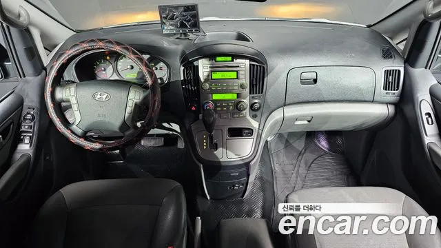 Hyundai Staria 2011 thumb 10