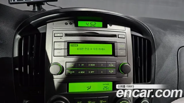 Hyundai Staria 2011 thumb 5