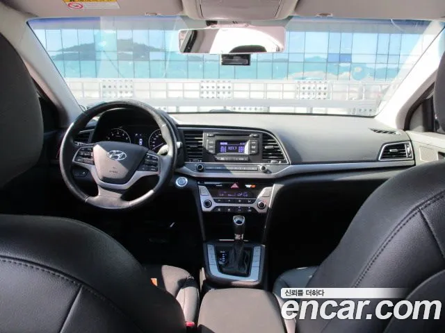 Hyundai AD 2016 thumb 4