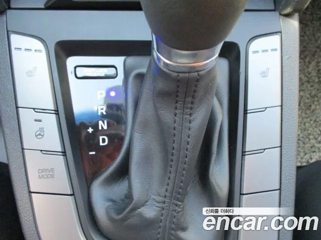 Hyundai AD 2016 thumb 2