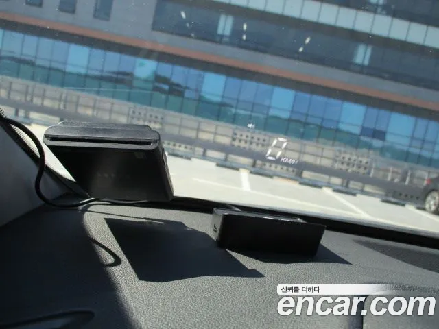Hyundai AD 2016 thumb 12