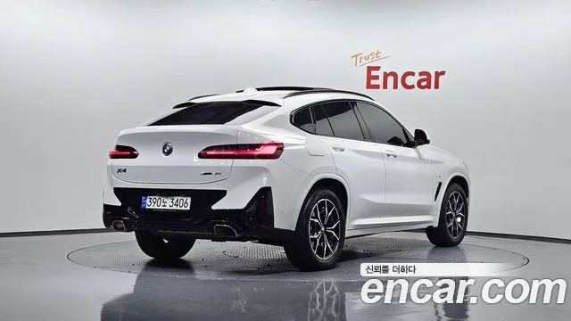 BMW X4 2022 thumb 2