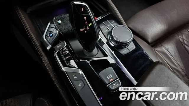 BMW 5 серии 2018 thumb 2