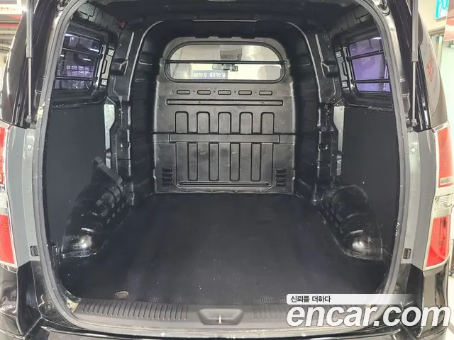 Hyundai Staria 2014 thumb 3