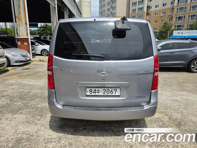 Hyundai Staria 2017 thumb 2
